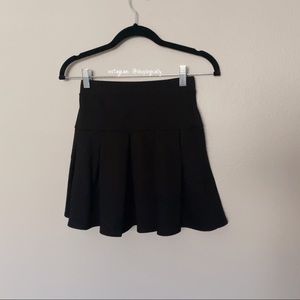 ❌ SOLD ❌  Black Pleated Skater Mini Skirt XS New Windsor